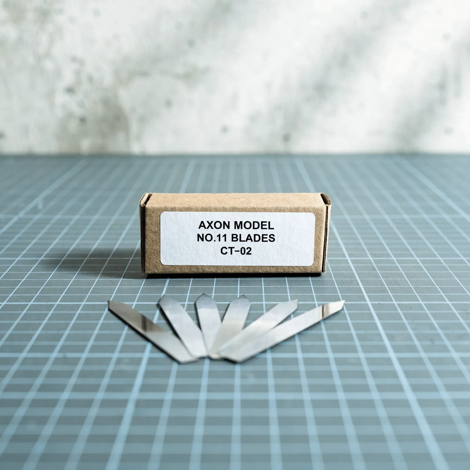 No.11 Blades — Straight fine-point blades, pack of 20